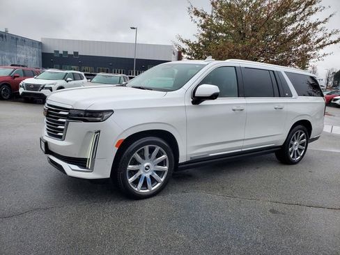 Used 2024 Cadillac Escalade ESV Premium Luxury Platinum w/ Heavy-Duty Trailer Package image 7