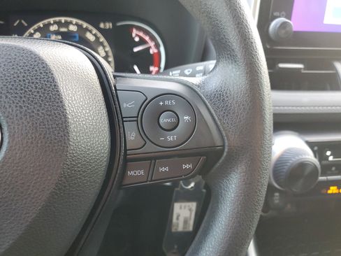 Used 2024 Toyota RAV4 LE image 22