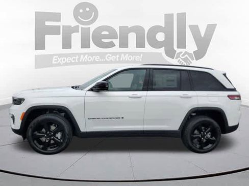 New 2025 Jeep Grand Cherokee Limited w/ Luxury Tech Group II image 2