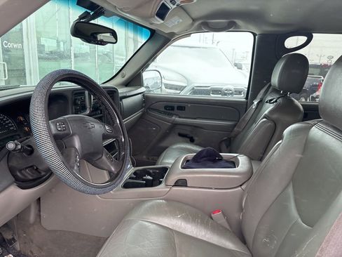 Used 2006 Chevrolet Avalanche LS image 14