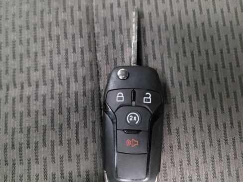 Used 2015 Ford F150 XLT w/ Equipment Group 302A Luxury image 32