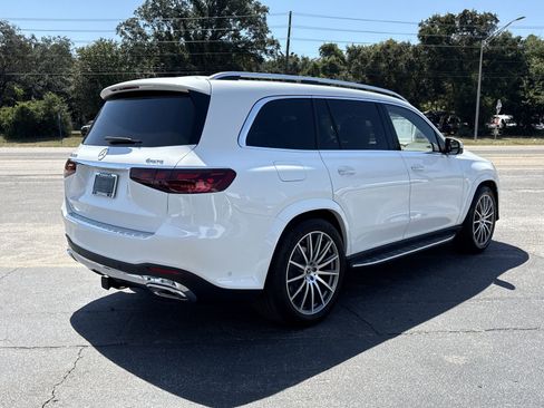 New 2026 Mercedes-Benz GLS 580 4MATIC image 5