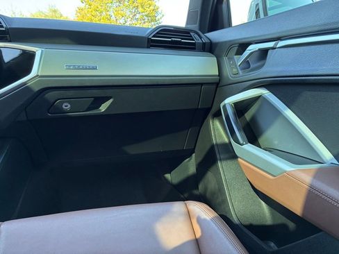 Used 2020 Audi Q3 2.0T Premium Plus AWD/4WD image 38