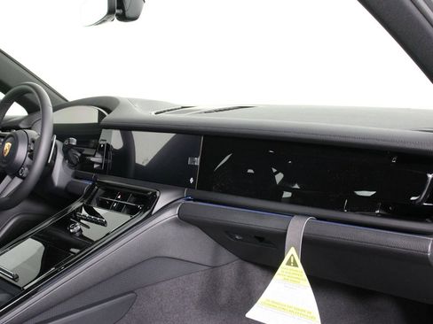 New 2026 Porsche Panamera RWD image 15