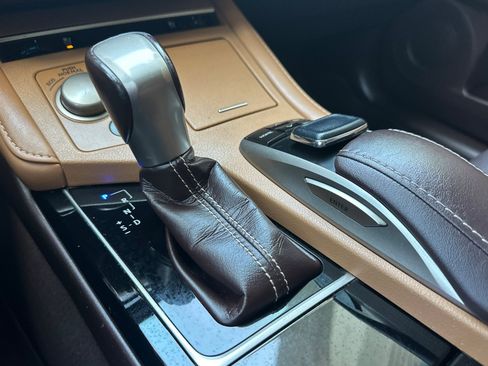 Used 2018 Lexus ES 350 w/ Navigation System Package FWD image 17