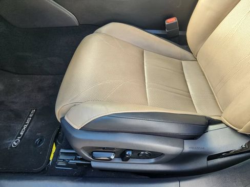 Used 2020 Lexus ES 350 Ultra Luxury w/ Accessory Package 2 FWD image 22