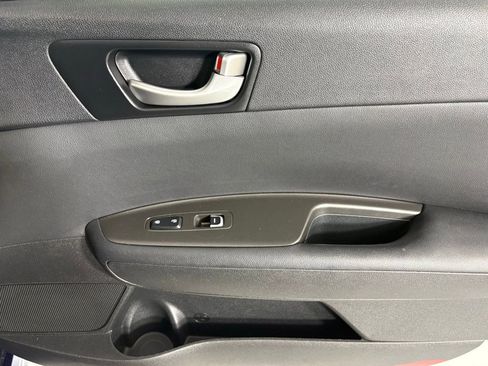 Used 2018 Kia Optima LX w/ 17" Alloy Wheels Package image 12