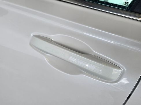 Used 2025 Honda CR-V LX image 17