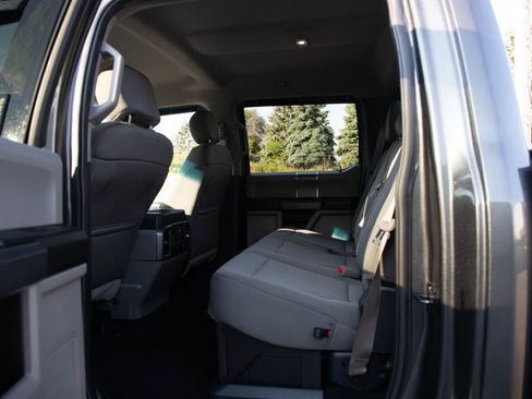 Used 2019 Ford F350 XLT w/ XLT Premium Package AWD/4WD image 18