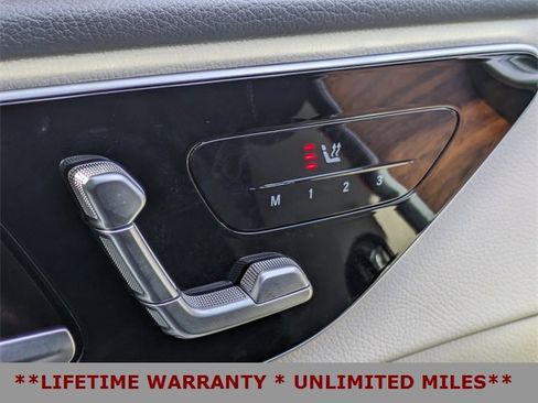 Used 2023 Mercedes-Benz C 300 Sedan image 21