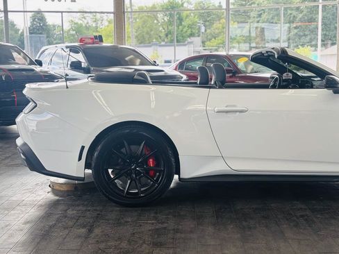 Used 2024 Ford Mustang GT Premium RWD image 7
