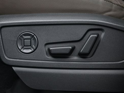 Used 2025 Audi Q5 Prestige image 10