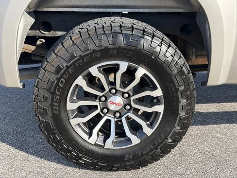Used 2008 GMC Sierra 1500 SLT w/ All-Terrain Package RWD image 22