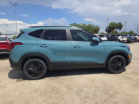 New 2026 Kia Seltos EX FWD image 9