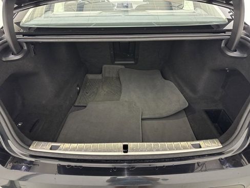 Used 2022 BMW 750i xDrive w/ Luxury Rear Seating Package image 33