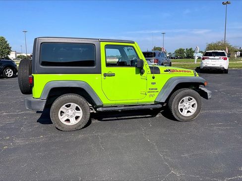 Used 2012 Jeep Wrangler Sport AWD/4WD image 7