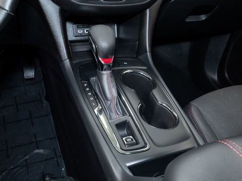 Used 2024 Chevrolet Equinox RS FWD image 20