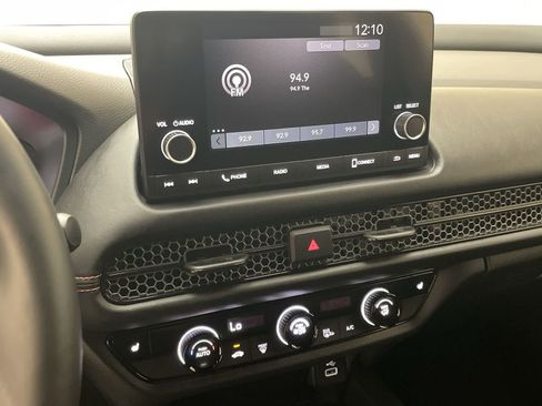 Certified 2023 Honda HR-V Sport image 4