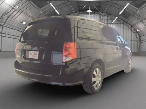 Used 2018 Dodge Grand Caravan SE w/ UConnect Hands-Free Group FWD image 2