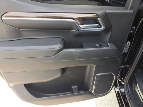 Used 2024 Chevrolet Silverado 1500 RST AWD/4WD image 14