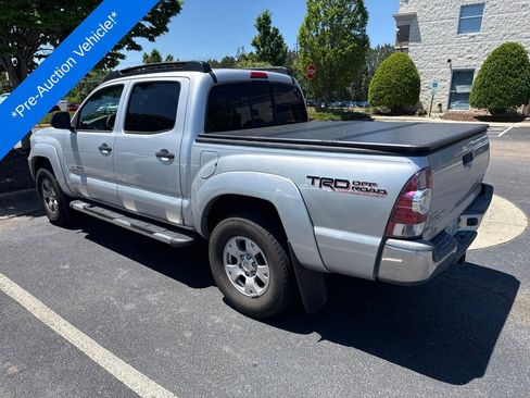 Used 2013 Toyota Tacoma PreRunner w/ TRD Off-Road Pkg RWD image 3