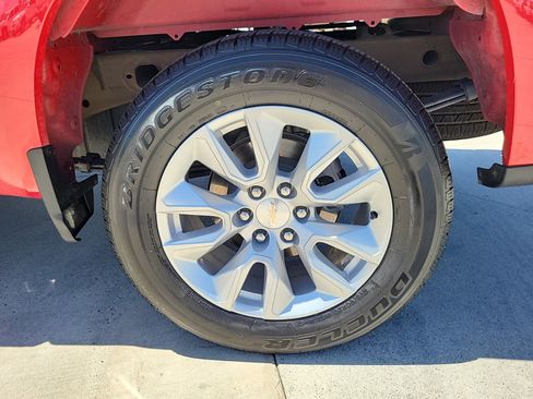 Certified 2022 Chevrolet Silverado 1500 Custom image 24