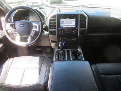 Used 2019 Ford F150 Lariat image 16