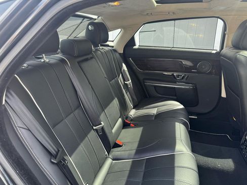 Used 2015 Jaguar XJ L Portfolio AWD/4WD image 34