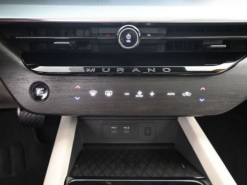 Used 2025 Nissan Murano SL AWD/4WD image 20