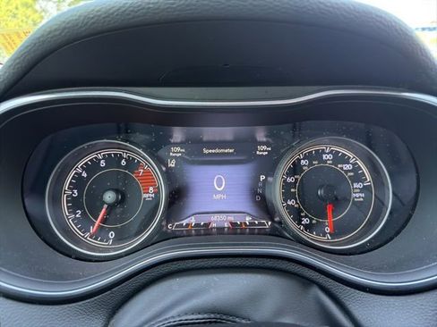 Used 2022 Jeep Cherokee Latitude Lux w/ Sun & Sound Group AWD/4WD image 21