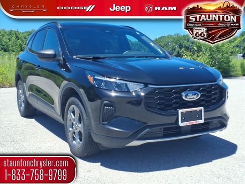 Used 2025 Ford Escape ST-Line AWD/4WD image 1