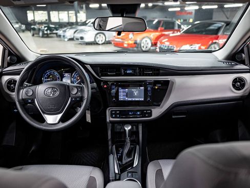 Used 2017 Toyota Corolla LE w/ Body Protection Package FWD image 7