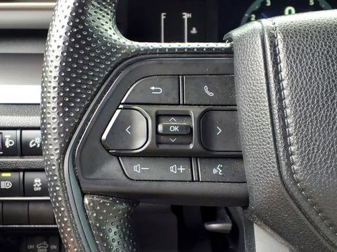 Certified 2024 Toyota Tacoma SR5 AWD/4WD image 22