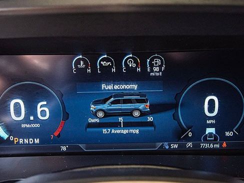 Used 2024 Ford Expedition Platinum image 15