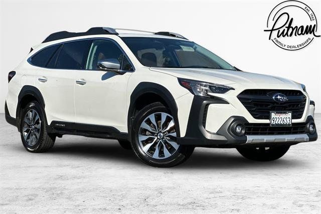 Used 2023 Subaru Outback Touring XT AWD/4WD image 1