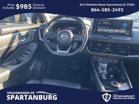 Used 2024 Nissan Rogue SL image 12