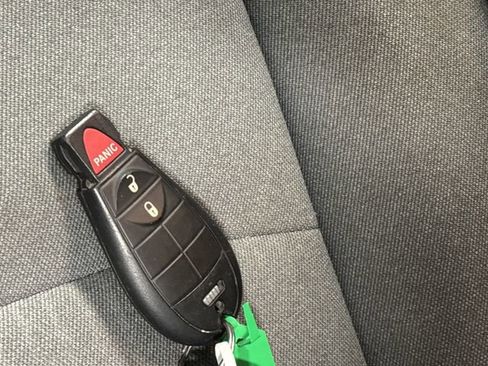 Used 2023 RAM 1500 Classic SLT image 23