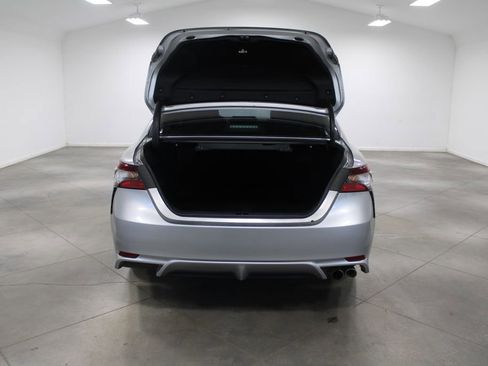 Used 2023 Toyota Camry SE image 14