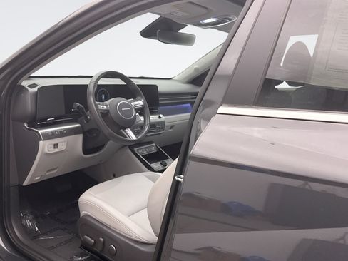 Used 2024 Hyundai Kona Limited AWD/4WD image 10