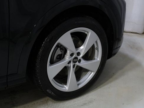 Used 2025 Audi Q5 Prestige image 27