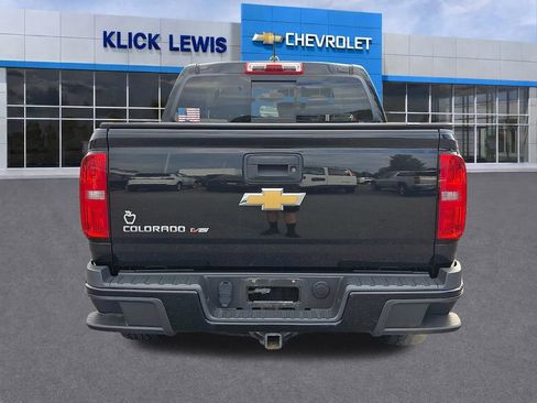 Used 2018 Chevrolet Colorado Z71 w/ LPO, Premium Interior Package AWD/4WD image 6