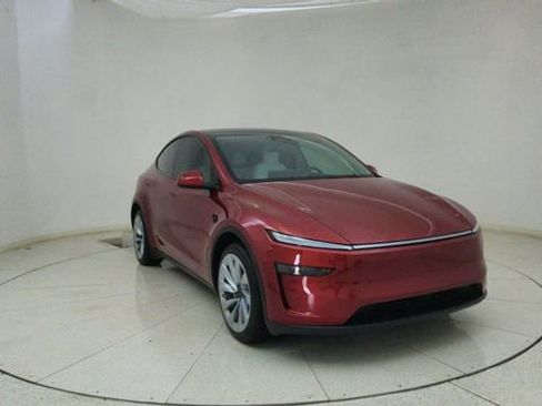 Used 2026 Tesla Model Y AWD image 63