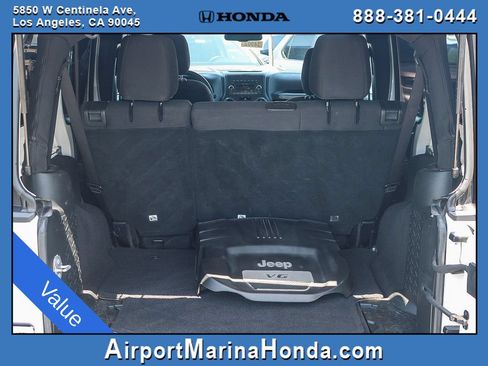Used 2018 Jeep Wrangler Unlimited Sport S AWD/4WD image 25