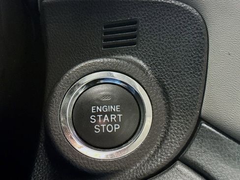 Used 2023 Subaru Outback Limited image 19