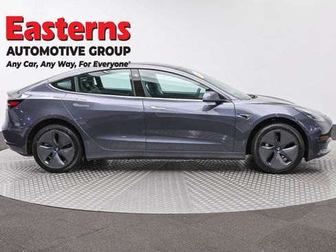 Used 2019 Tesla Model 3 Standard Range Plus RWD image 4