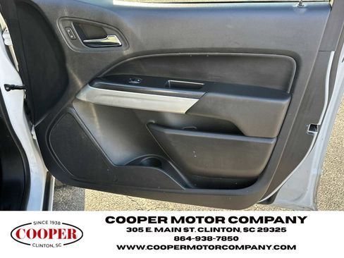 Used 2022 Chevrolet Colorado LT w/ Fleet Safety Package image 18