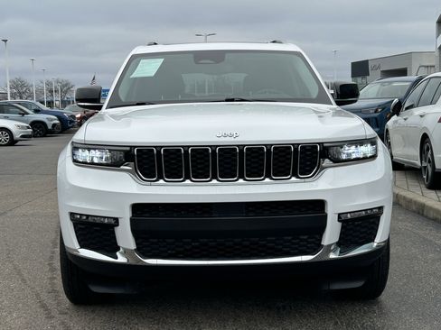 Used 2022 Jeep Grand Cherokee L Limited image 2