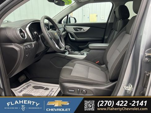 Used 2025 Chevrolet Blazer LT image 9