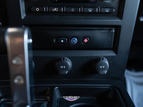 Used 2005 HUMMER H2 w/ Preferred Equipment Group image 29