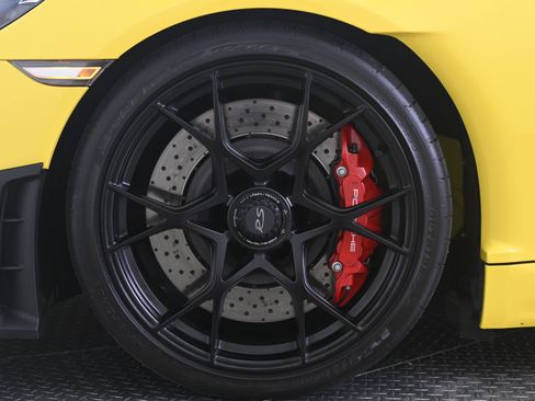 Used 2025 Porsche 718 Cayman GT4 RS RWD image 11